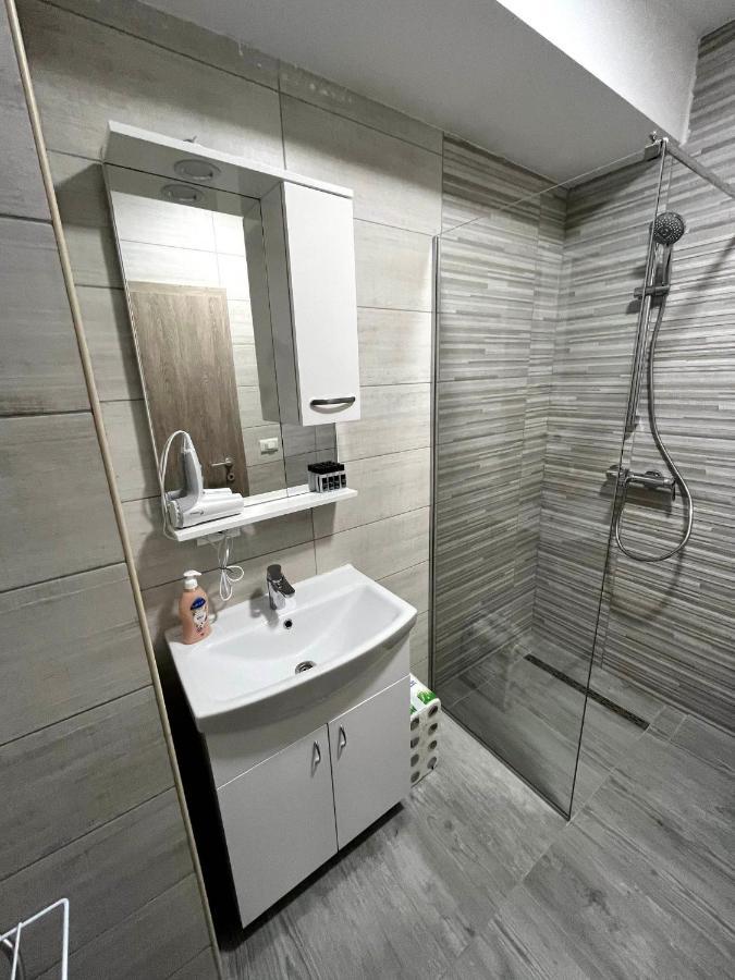 Darki Apartments 2 - Very Central Stay With Free Parking Ohrid Exteriör bild